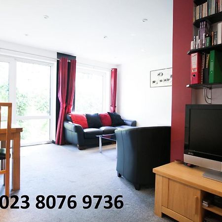 Honest University Apartment 2 Southampton Eksteriør billede