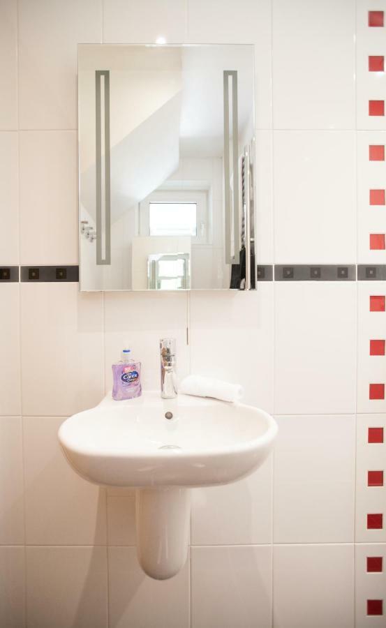 Honest University Apartment 2 Southampton Eksteriør billede